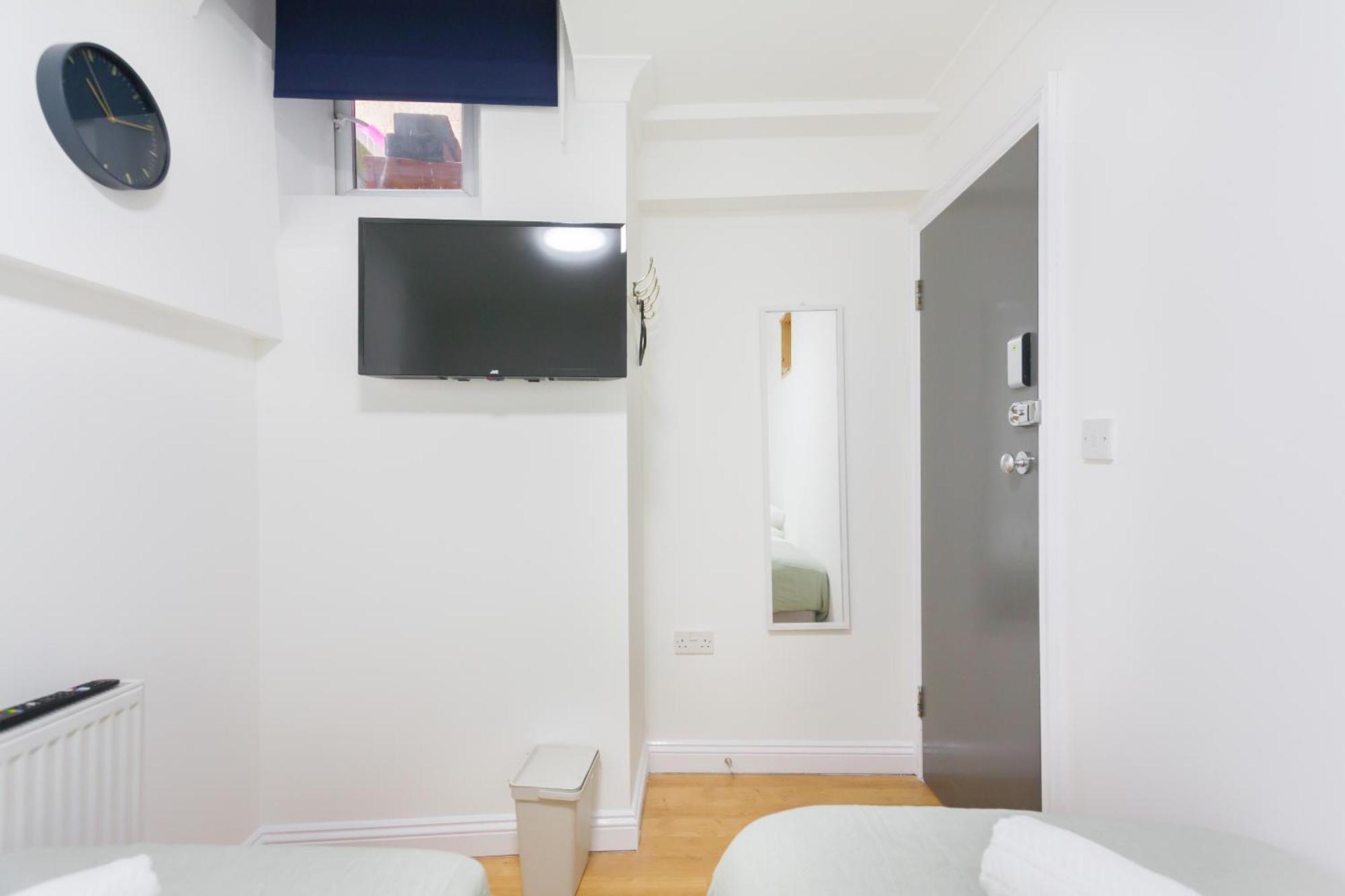 Eurostar Budget Rooms - Next To Kings Cross & Eurostar Train Station London Exterior foto