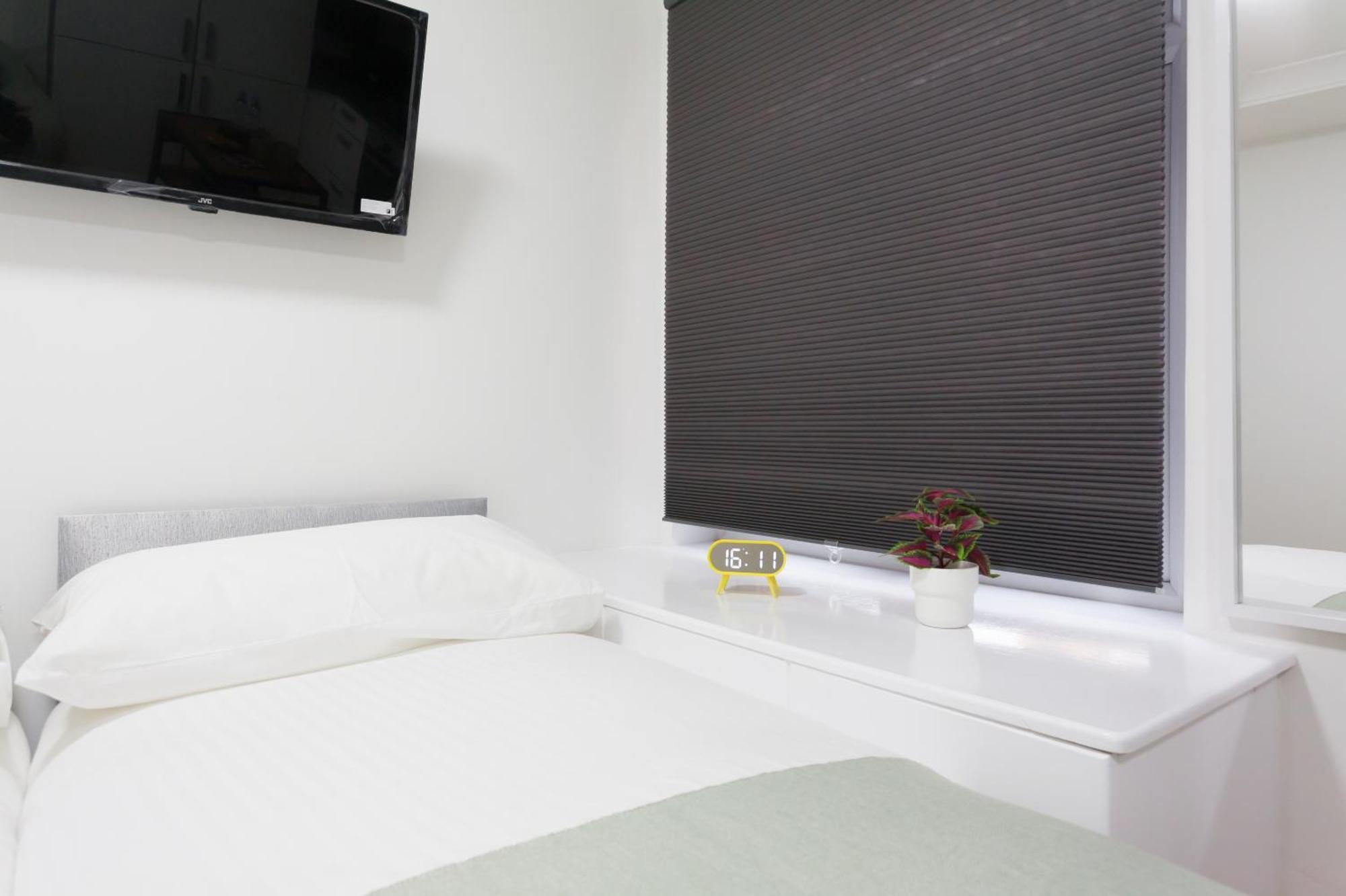Eurostar Budget Rooms - Next To Kings Cross & Eurostar Train Station London Exterior foto