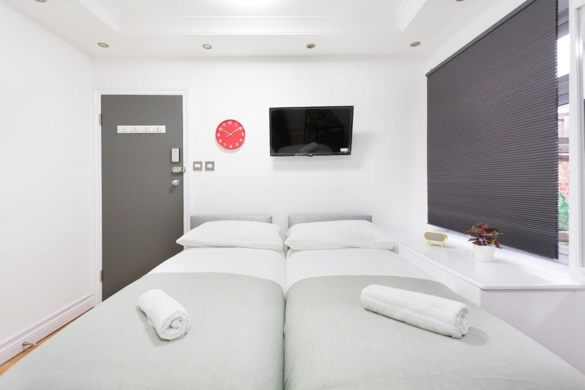 Eurostar Budget Rooms - Next To Kings Cross & Eurostar Train Station London Exterior foto