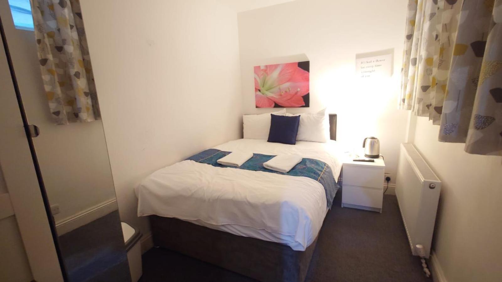 Eurostar Budget Rooms - Next To Kings Cross & Eurostar Train Station London Exterior foto